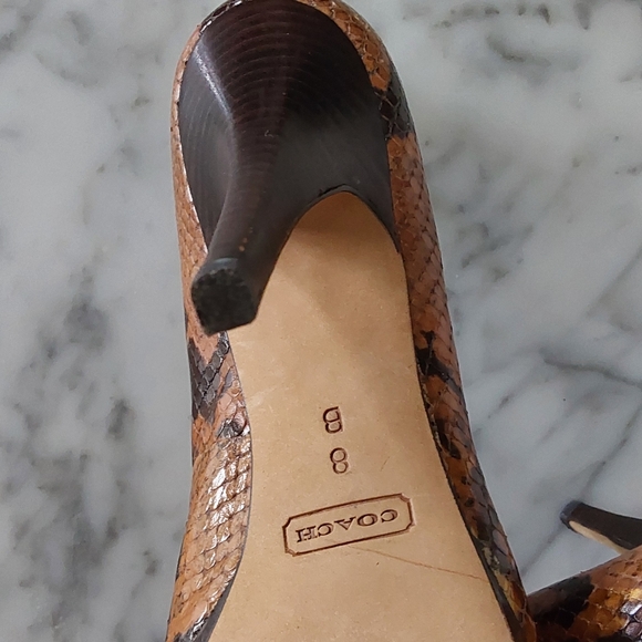 COACH BUFFY WOMEN’S  PRINTED PYTHON LEATHER STILETTO SIZE 8 B - Picture 4 of 5